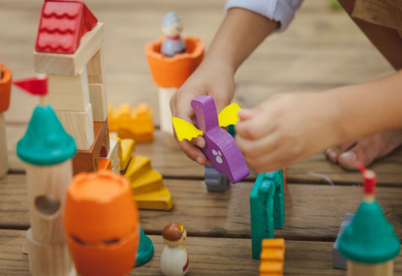 泰國 Plantoys - 飛龍城堡木質積木組(60件入)