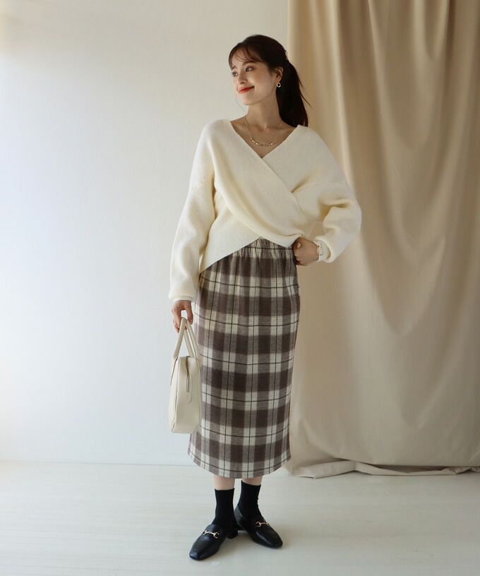 日本 BLUE EAST - 柔美交叉短版針織毛衣-淺灰