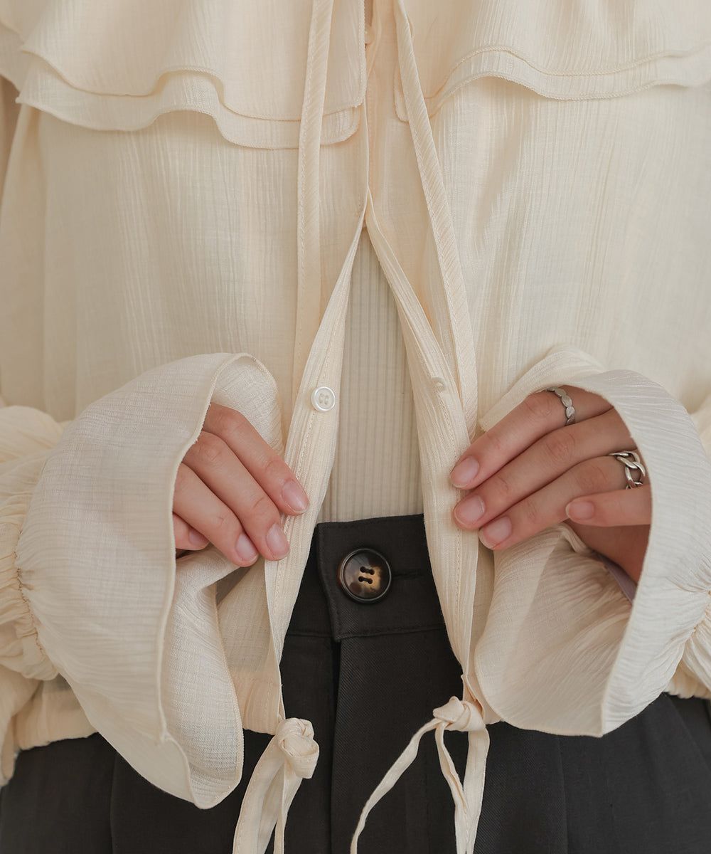 日本 Bab - 浪漫荷葉層次糖果袖襯衫-淺灰