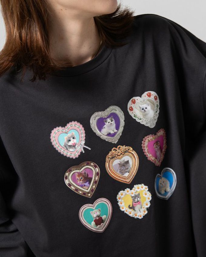 日本 gleam - 可愛貓咪相框寬版長袖T恤-白