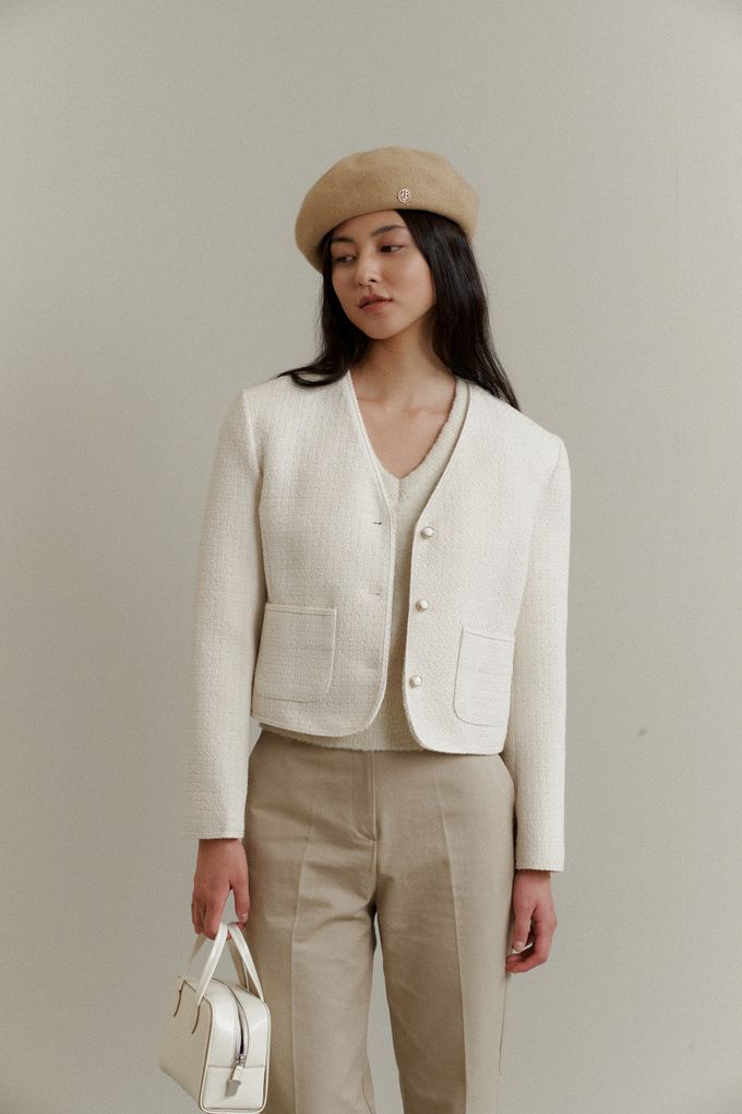 韓國女裝連線 - 氣質V領混羊毛毛呢珠釦外套-米白 (FREE)