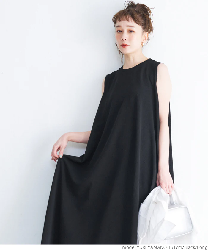 日本 COCA - 素面舒適彈性無袖A字洋裝-黑