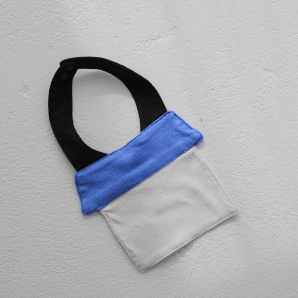 日本 Baby Room - 純棉立體翻翻樂造型圍兜-消防車 (F)