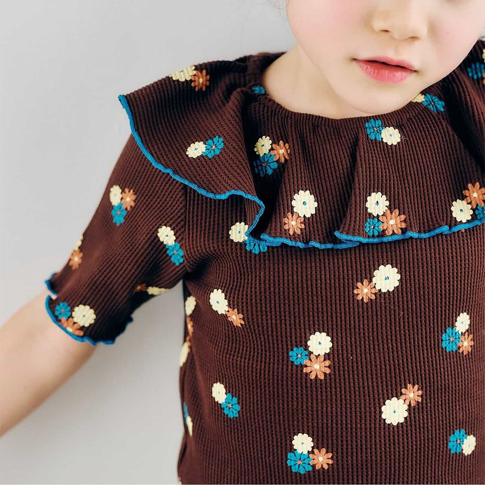 浪漫捲邊荷葉領華夫格短袖上衣-花束-咖啡