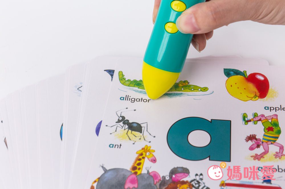 臺灣麥克 - 字母學習啟蒙首部曲-(點讀版)-Rhyming around the Alphabet-14×16.5cm/平裝/彩色/24小書+26張字卡+點讀筆