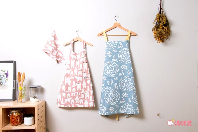 日本代購 - 印度棉大人料理圍裙(雙口袋)-狗狗散步-灰x黃