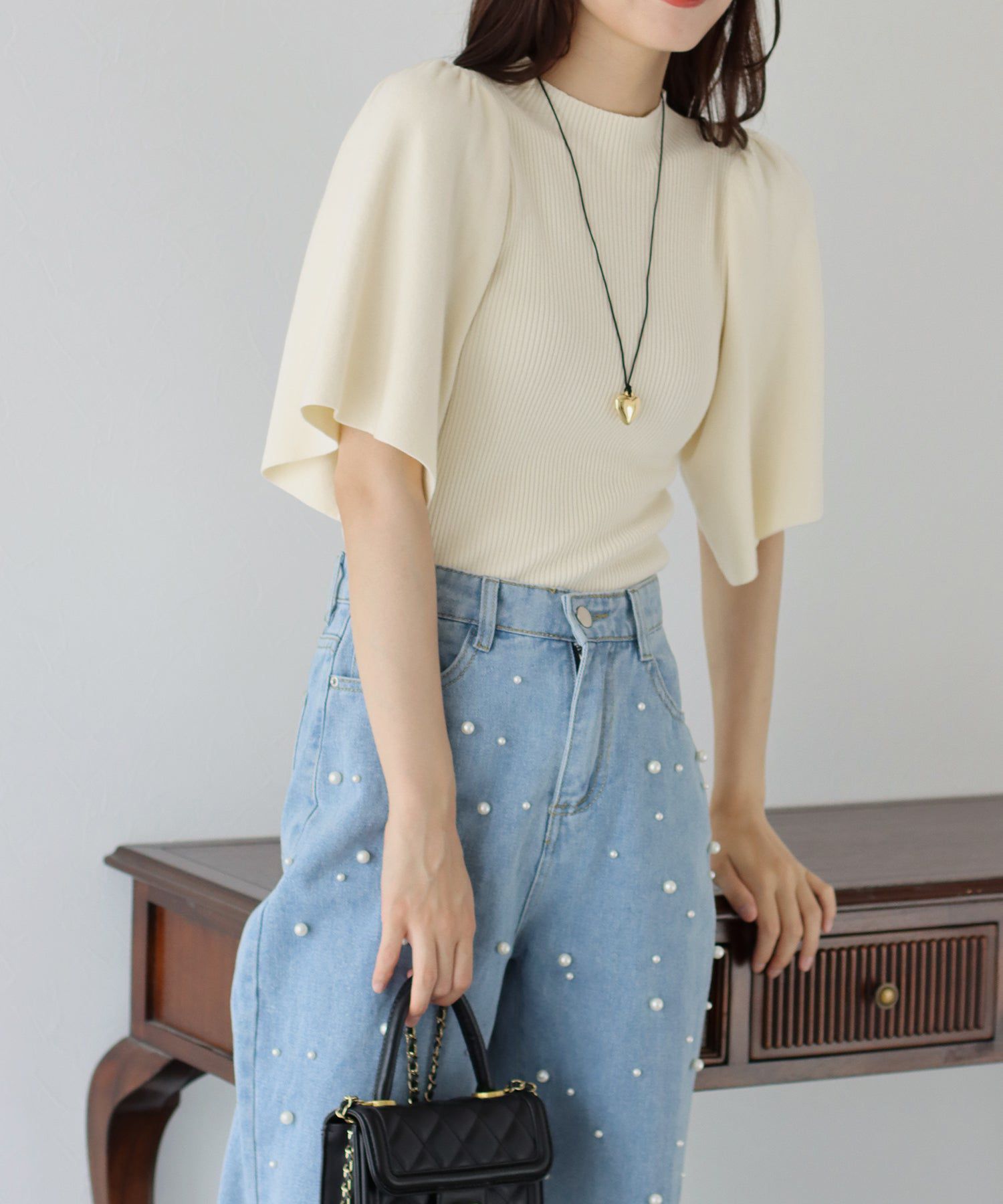 日本 BLUE EAST - 溫柔小立領羅紋五分袖上衣-深綠