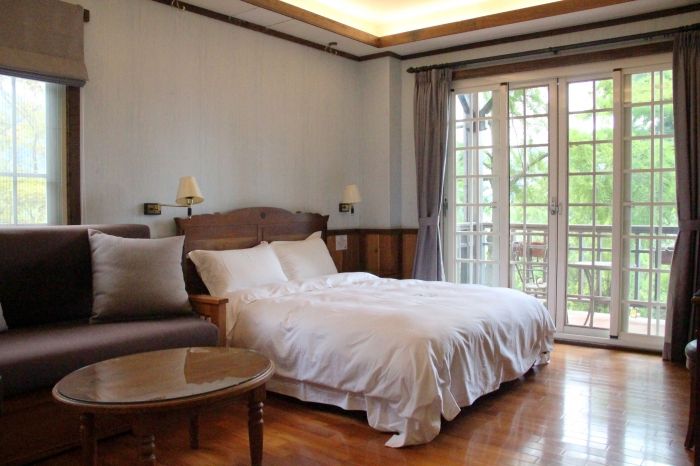 南投清境【宇星山莊】平日2大2小一泊一食住宿券