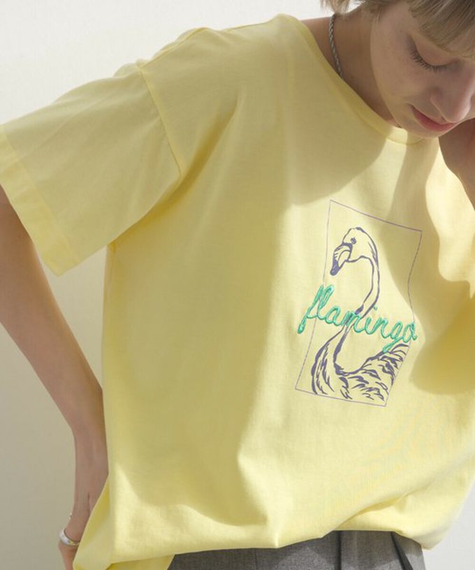 日本 le colis - 接觸冷感 紅鶴刺繡印花休閒上衣-白