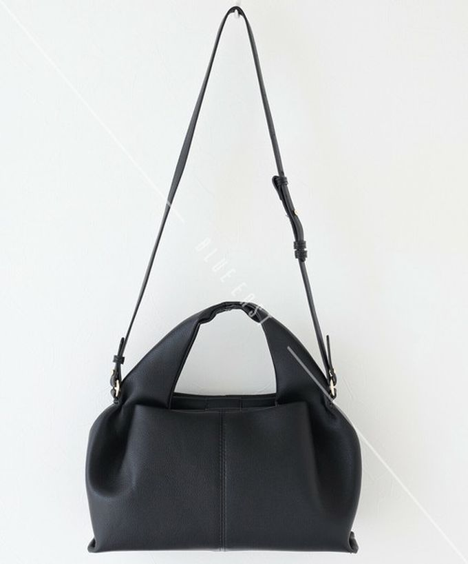 日本 BLUE EAST - 圓潤俏麗2way手提包(附長揹帶)-黑