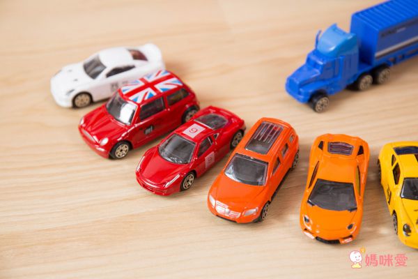 降價優惠中♬一咖直接帶著走✌收納大車～最多可放 26 台小車✌ CP值超高！