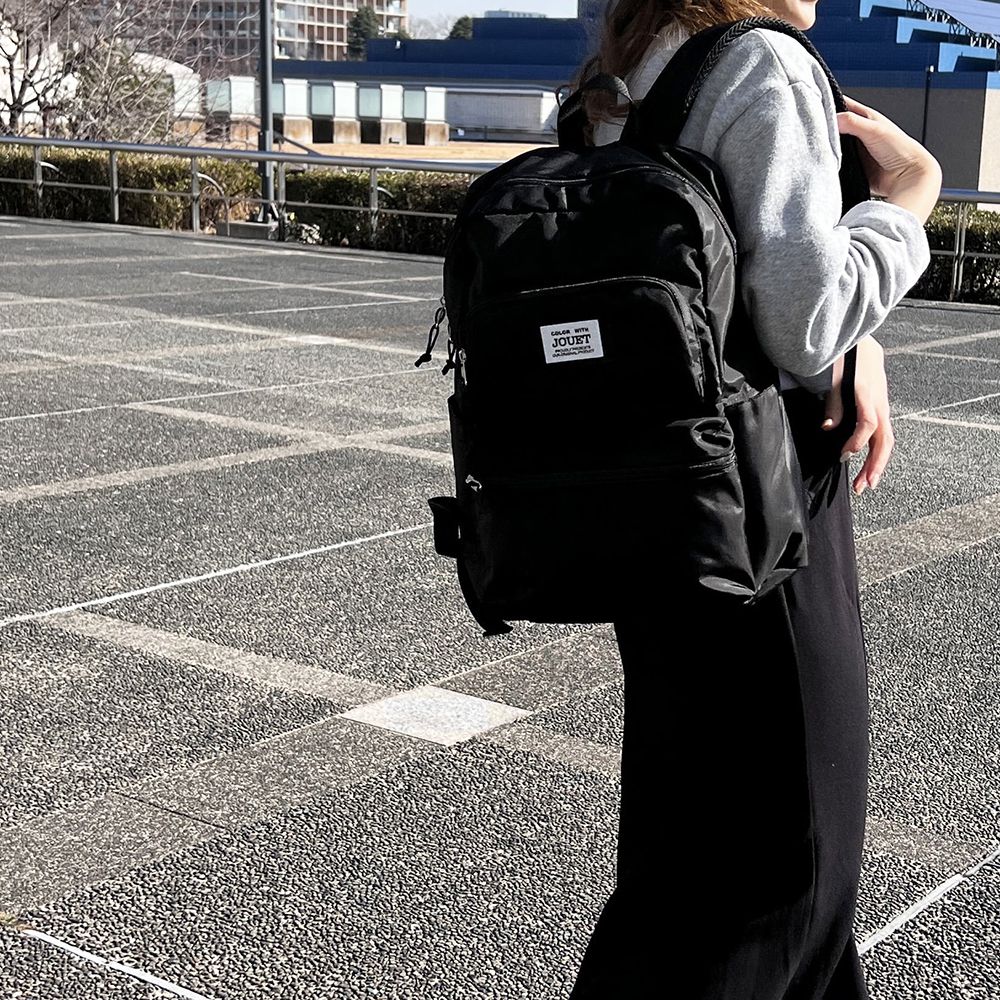 JOUET 防潑水輕質大容量後背包-黑色