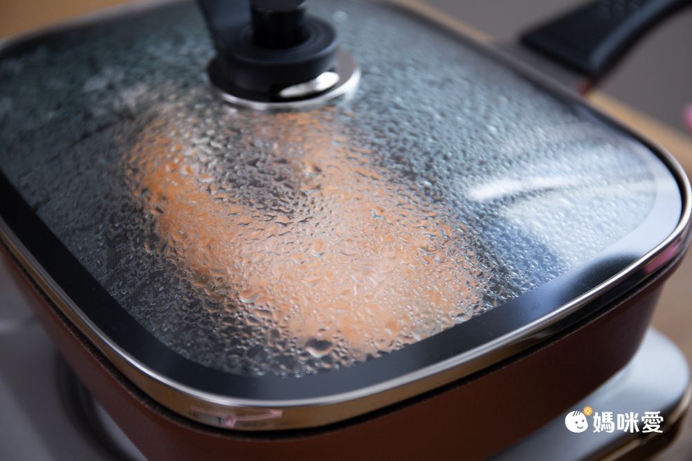減少85%油煙！韓國製【SmileÜ 微笑出氣鍋】​加速料理時間