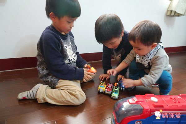 【汪汪隊立大功】全球孩子的新偶像♛汪汪隊主題車車玩具～全團免運！489元起！