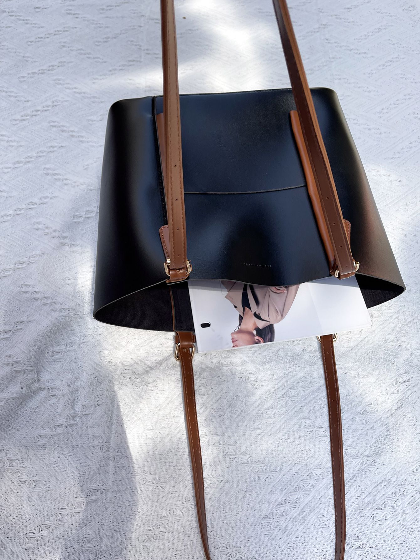 歐美風復古大容量單肩托特包-側邊小口袋-棕+黑 (26x29x12cm)