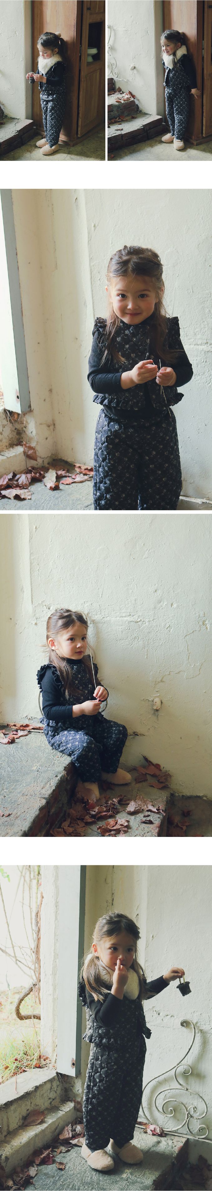 韓國 Puellaflo - 荷葉布邊小領長袖上衣-黑