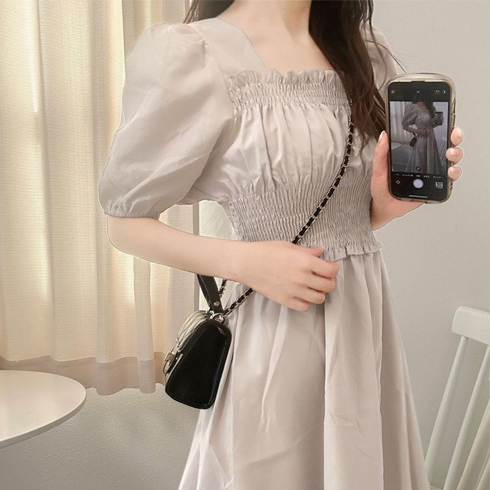 優雅公主方領泡泡袖洋裝-奶茶杏 (M)