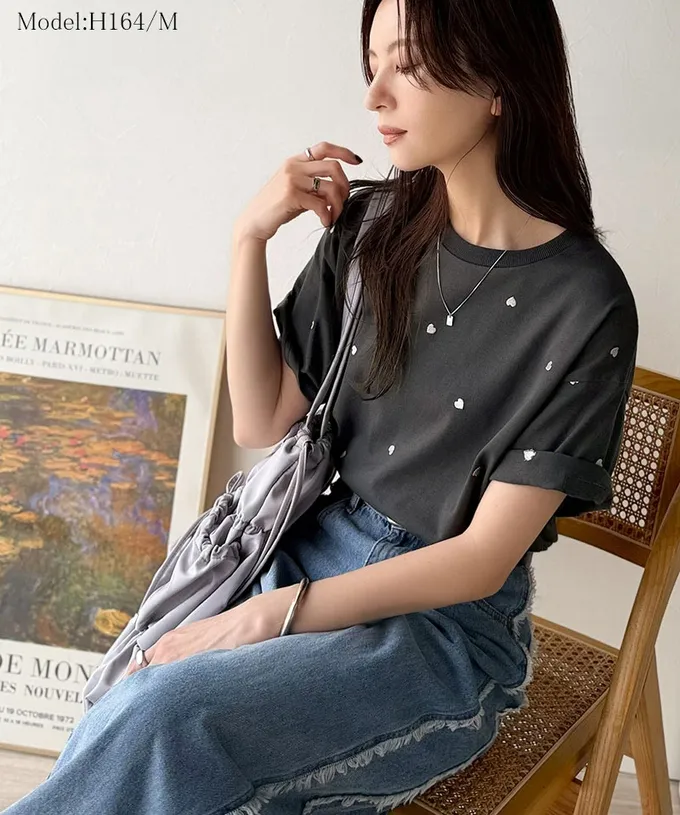 日本 Classical Elf - Java 小巧愛心刺繡短袖上衣-白底x紅