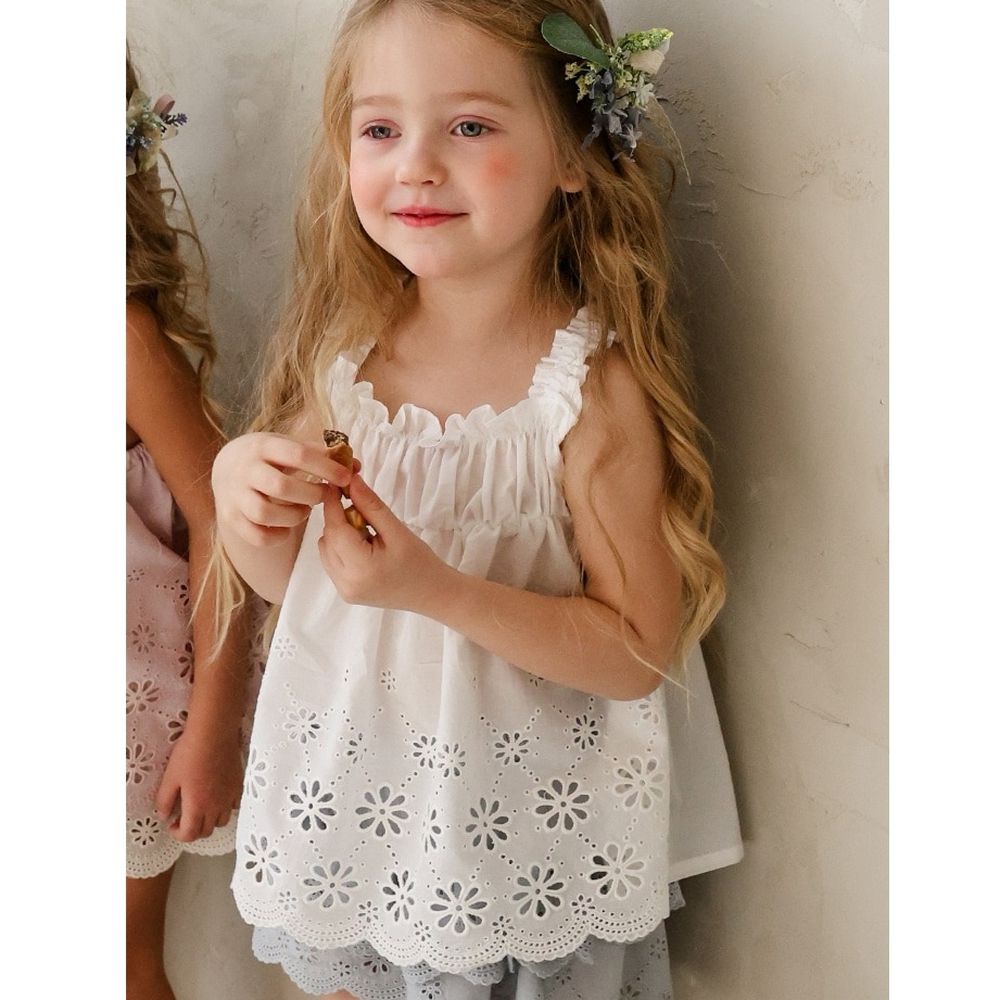 Puellaflo 浪漫抓褶花形鏤空背心上衣-白