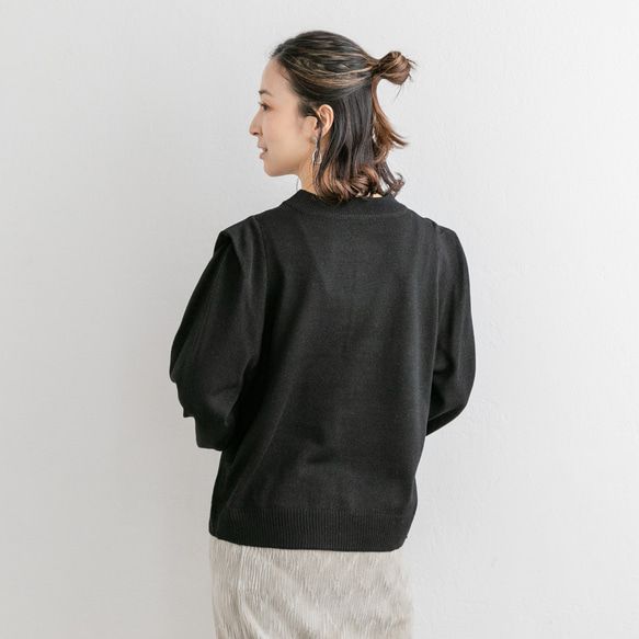 日本 ihuu - 時尚肩膀柔軟針織長袖上衣-象牙白