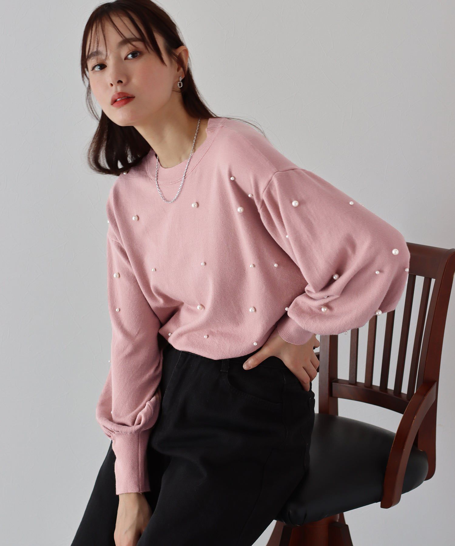 日本 BLUE EAST - 氣球袖珍珠注目針織上衣-粉紅