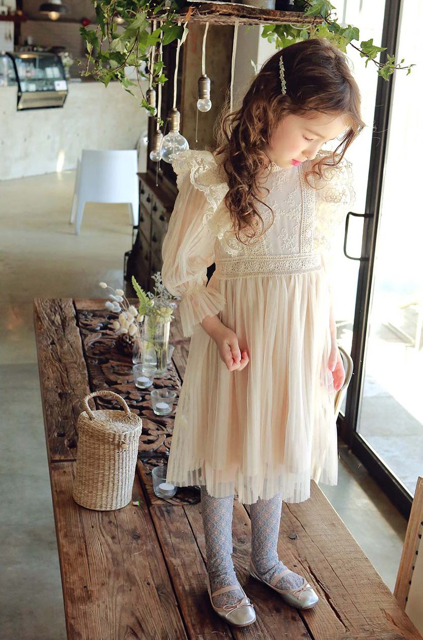 韓國 PuellaFLO - 透膚華麗蕾絲百褶紗裙洋裝-米白