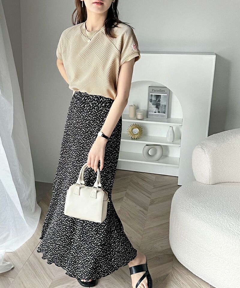 日本 Classical Elf - 個性幾何紋顯瘦法式袖上衣-經典黑