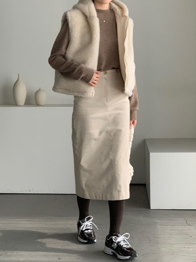 韓國女裝連線 - 薄燈芯絨直筒後開衩中長裙-米白