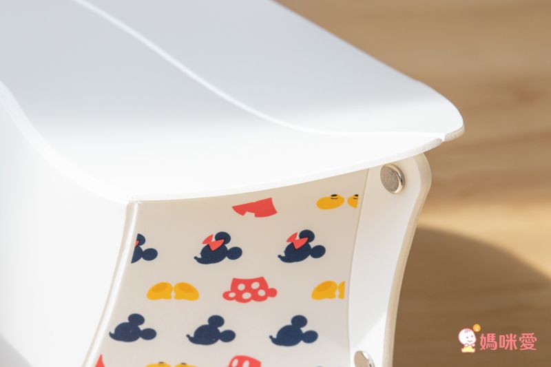 日本千趣會 - 日本製1cm超薄輕巧摺疊椅(微笑曲線款)-玩具總動員插畫-深藍