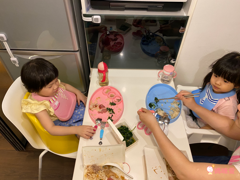 英國The Good Time - 英倫晚宴‧立體矽膠俏圍兜-大警長