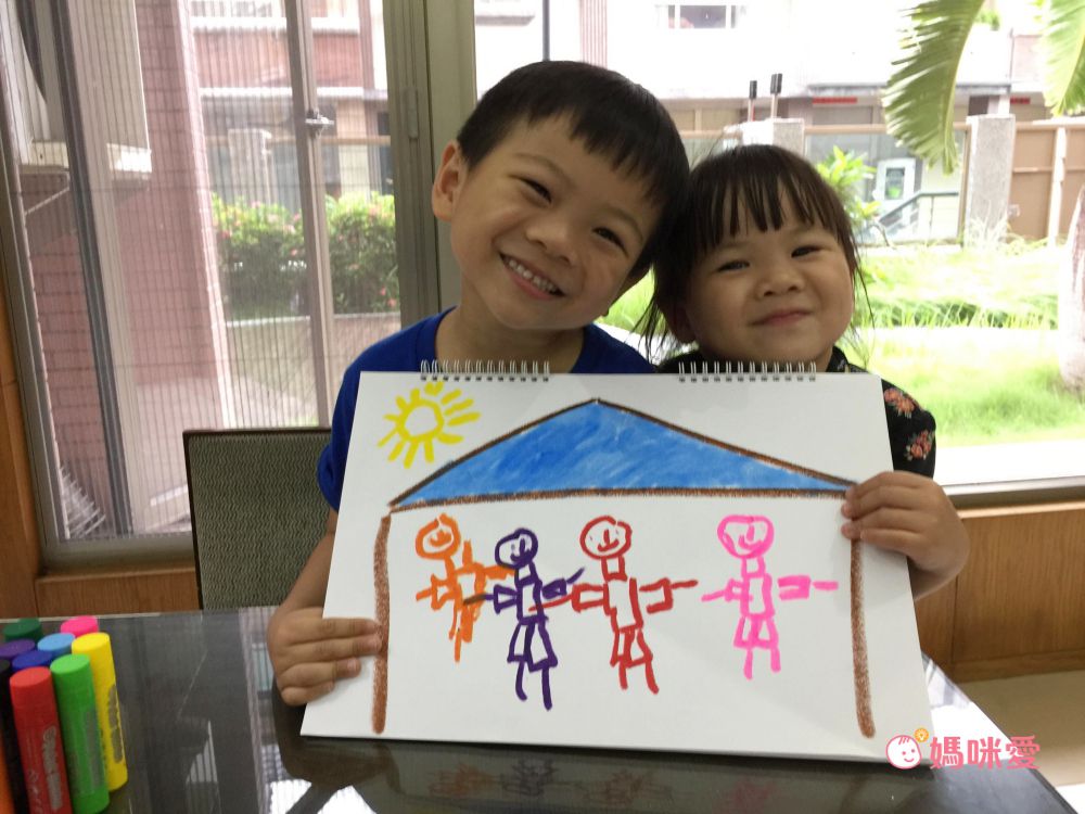 英國Little Brian - 可洗式無毒兒童專用水彩棒-12色(經典色）