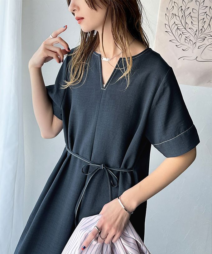 日本 Classical Elf - 鑰匙領綁帶休閒感縫線短袖洋裝-深藍