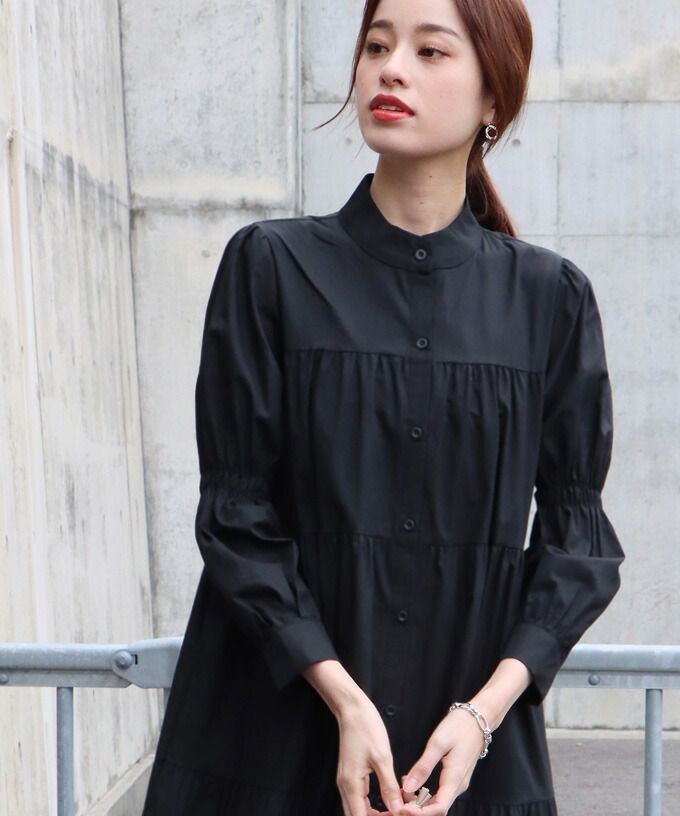 日本 BLUE EAST - 微立領層次長袖洋裝-黑