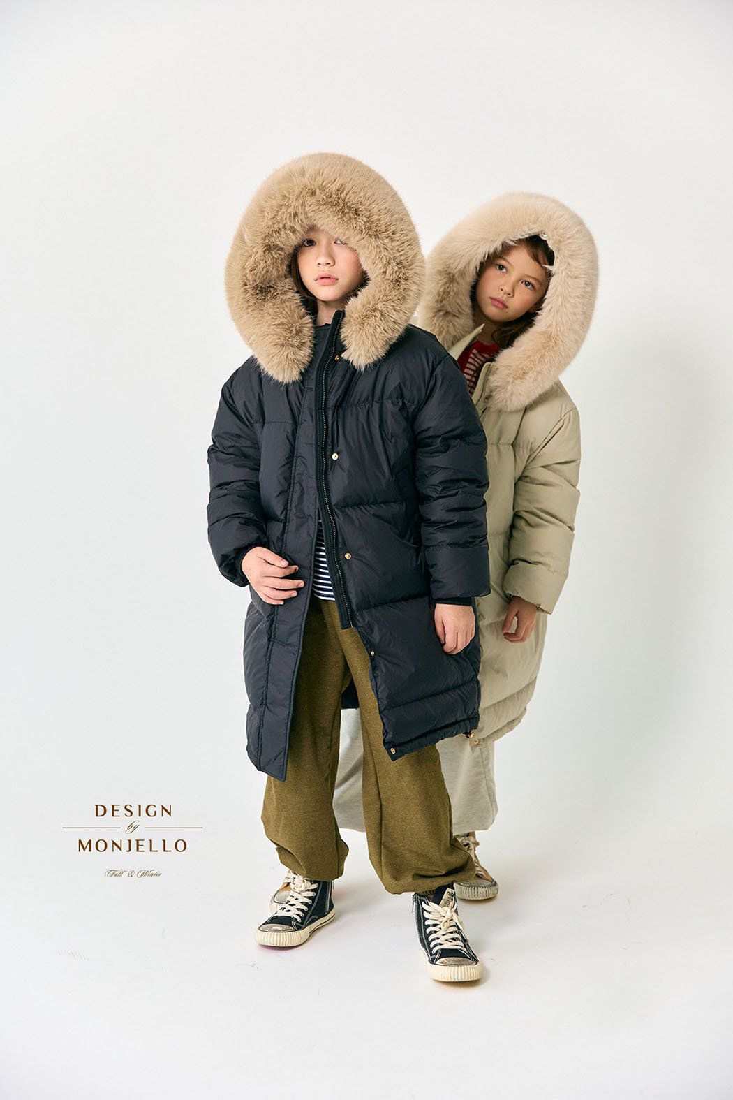 韓國 MONJELLO - (100%鴨絨)雪國來的長版羽絨外套-黑