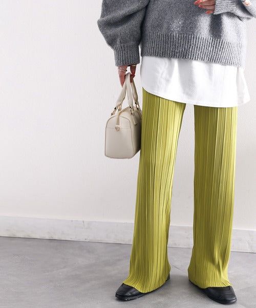 日本 Classical Elf - 光澤感細褶垂墜感長褲-焦糖棕