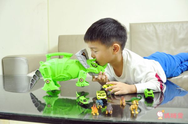 降價優惠中♬一咖直接帶著走✌收納大車～最多可放 26 台小車✌ CP值超高！