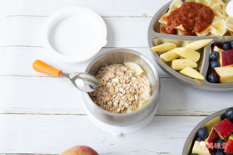 用到小學沒問題【Avanchy】分隔吸盤餐盤，自主吃飯首選