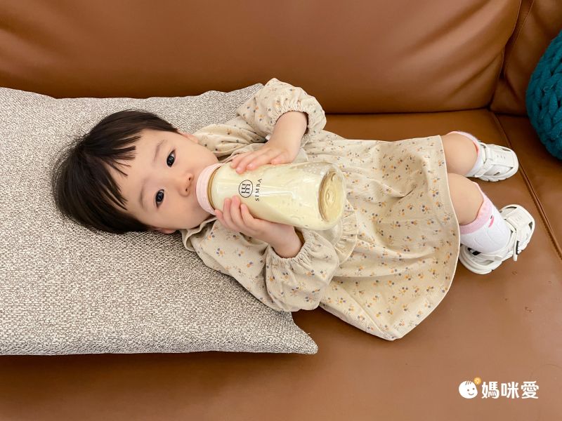 Simba 小獅王辛巴 - 蘊蜜鉑金PPSU寬口防脹氣奶瓶-全齡適用-杏茶-270ml