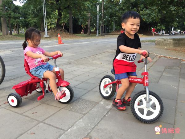 美國百年品牌 RADIO FLYER ❤ 兒童界的法拉利之稱超夯品牌！