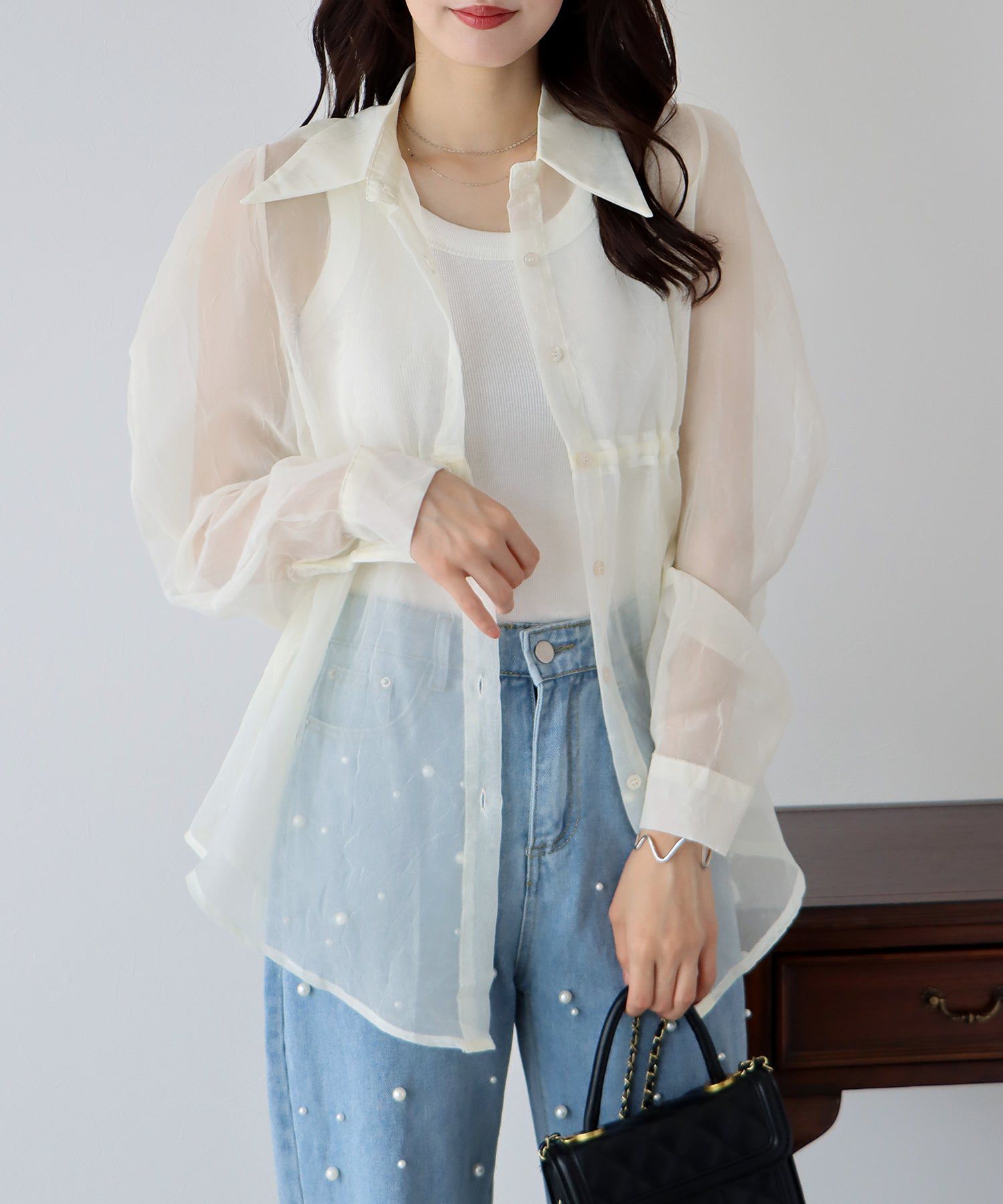 日本 BLUE EAST - 透膚抽繩翻領薄襯衫-米杏