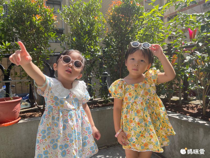 微法式公主澎澎袖純棉連身洋裝-粉色花朵