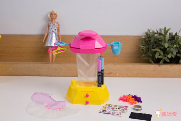 新年降價～再送滿額贈【雀兒喜 Barbie 芭比娃娃】☞ 滿 $299 送雀兒喜貼紙本