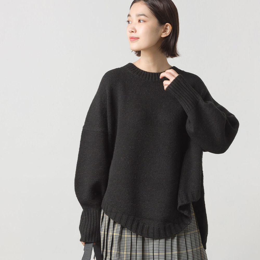 日本 OMNES - 24%羊毛混紡 圓弧衣襬修身毛衣-黑