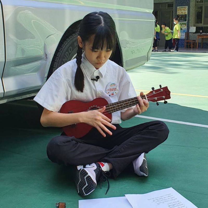 家扶基金會【無窮世代】數位捐款助貧童，愛心更無ㄒㄧㄢˋ