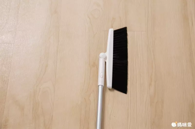 多功能居家清潔掃除套組-常用系列-2節輕巧伸縮桿x1+靜電除塵拖把頭x1+除塵撢頭x1+掃把頭x1+磁磚清潔刷頭x1+海綿刷頭x1+乾巾x3+濕巾x3