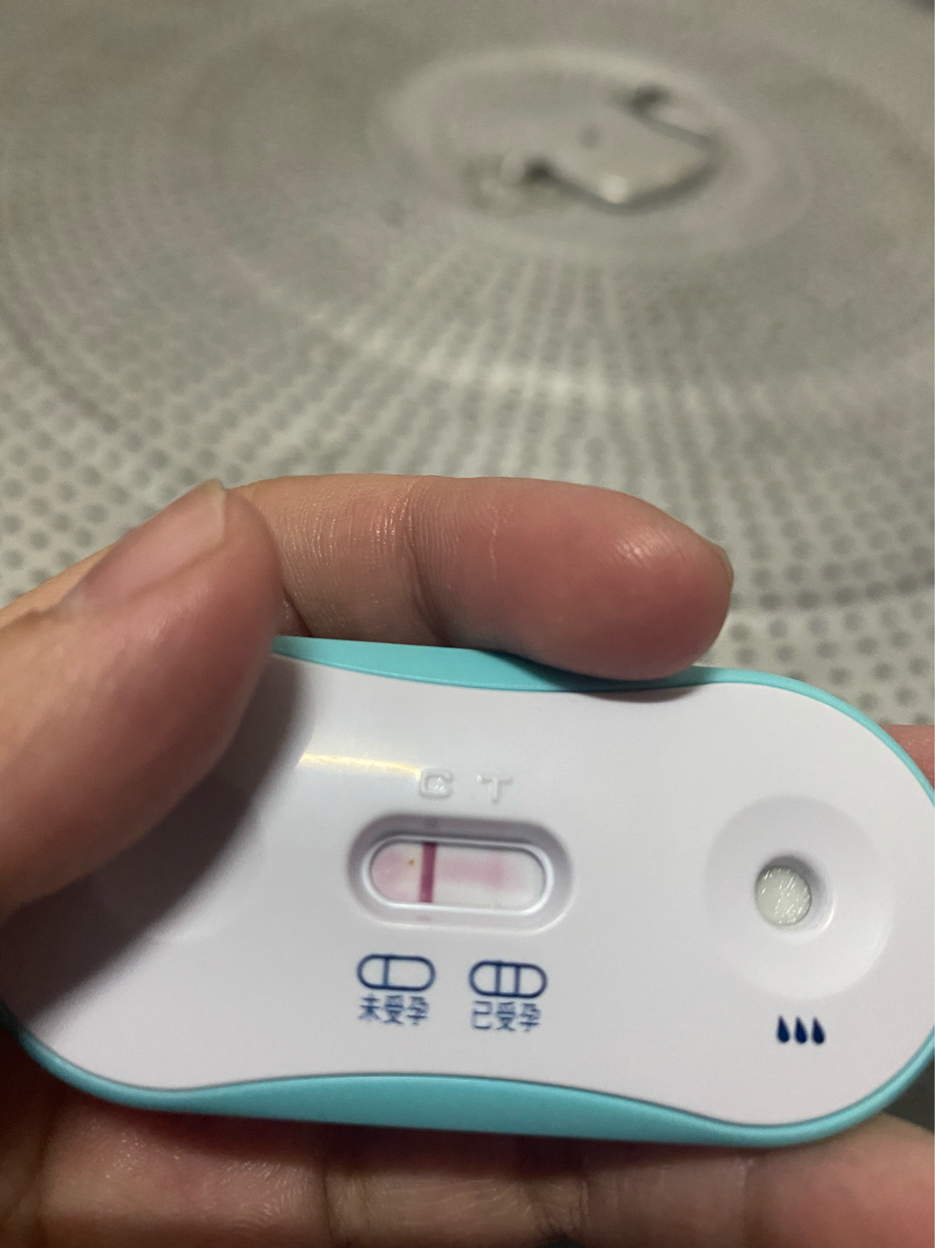 這樣是驗孕棒壞掉嗎?