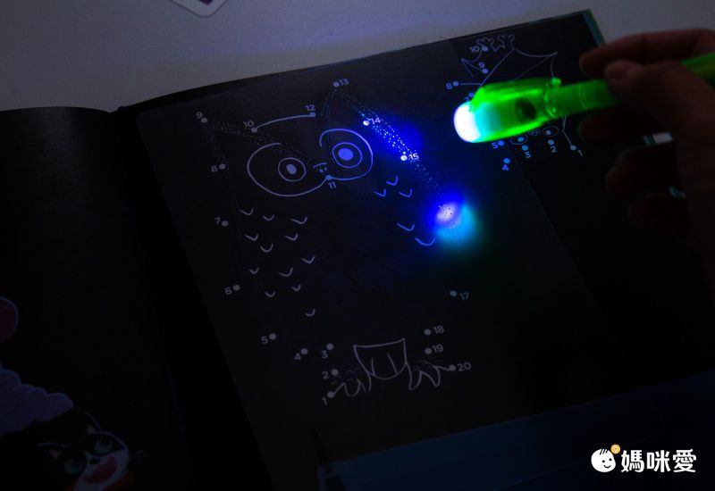 親子天下 - 合購組★勇敢小火車-耶誕老公公夏日旅行 賴馬互動遊戲繪本+賴馬最棒的禮物桌遊+松木機關小火車-限量加贈【AR互動大海報＋情緒著色卡+賴馬勇氣貼紙】