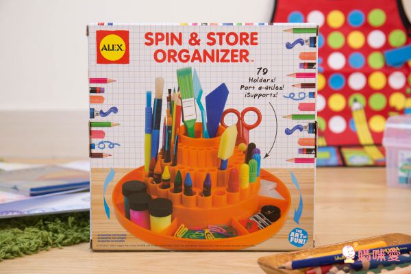 上學好物！小童必備文具美術用品☛德國 LYRA 洞洞筆 ✖ 義大利 GIOTTO 蠟筆 ✖ 美國 ALEX 筆座＆圍裙