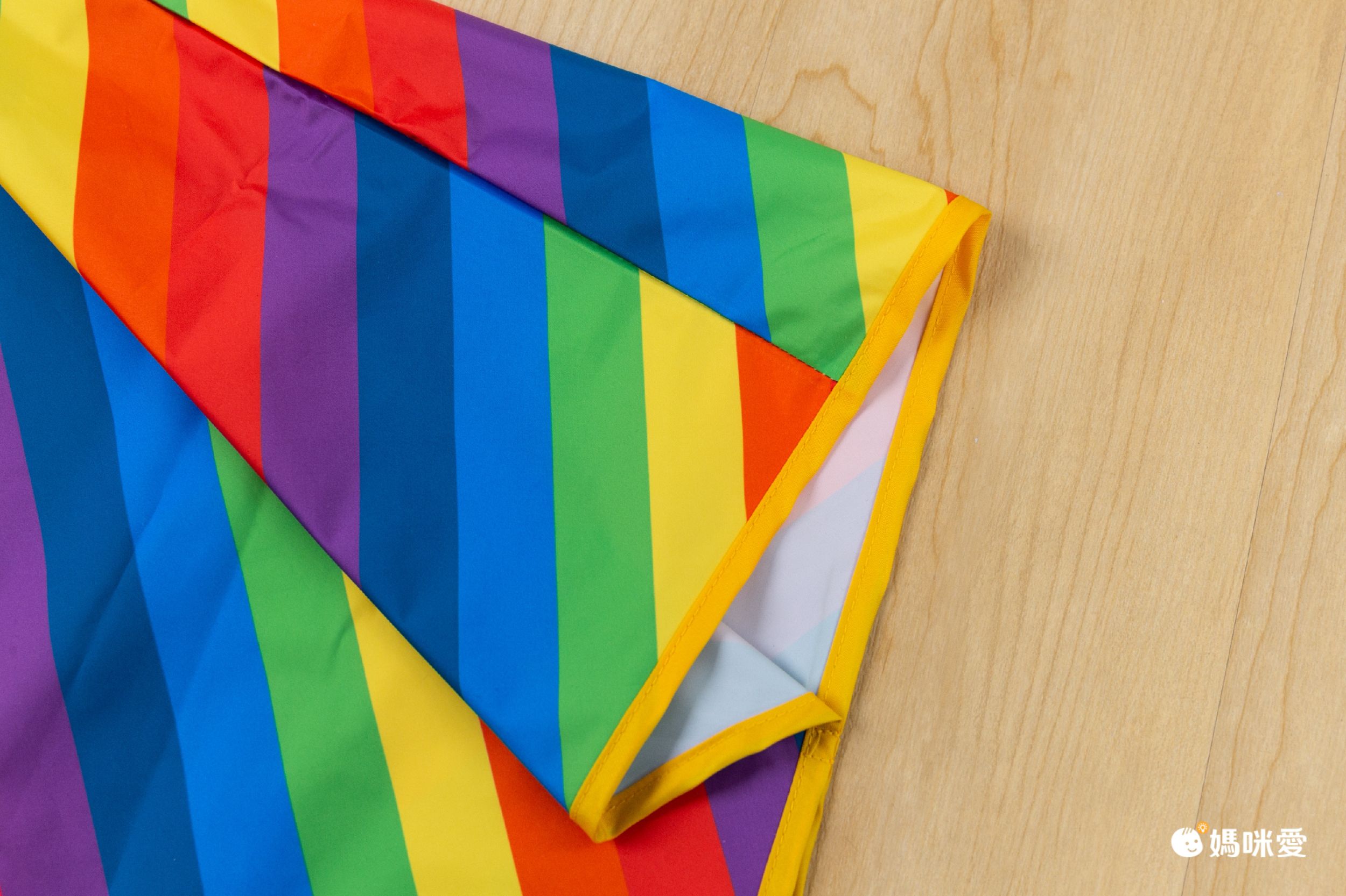 韓國 OZKIZ - 兒童防風斗篷雨衣(附收納袋)-彩虹