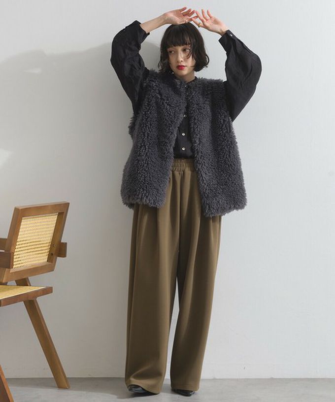日本 ELENCARE DUE - QQ毛絨時尚搭配長版背心-炭黑